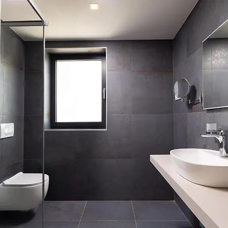 2 Bedroom Stunning Apartment In Malinska
