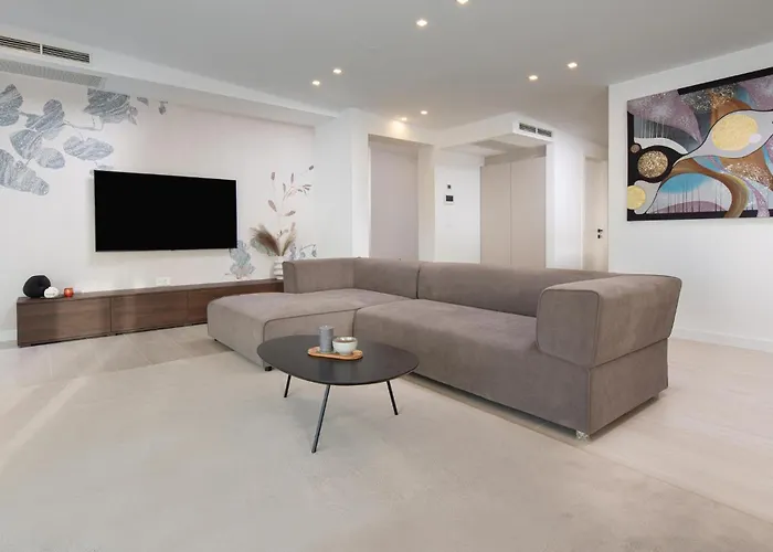 Cozy Apartment In Malinska With Wifi *