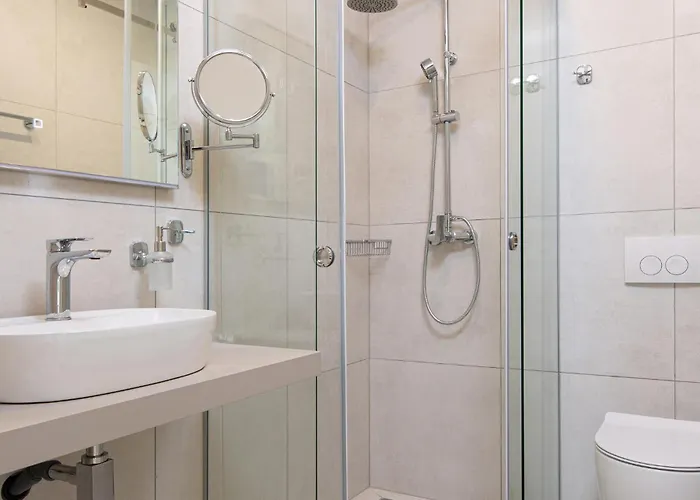 Cozy Apartment In Malinska With Wifi *