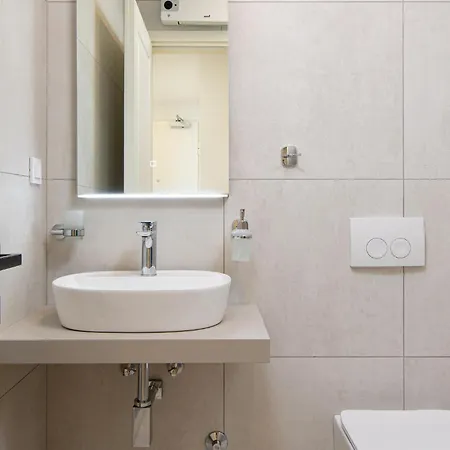 Apartmán 2 Bedroom Stunning Apartment In Malinska *