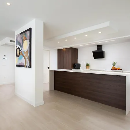 2 Bedroom Stunning Apartment In Malinska Malinska